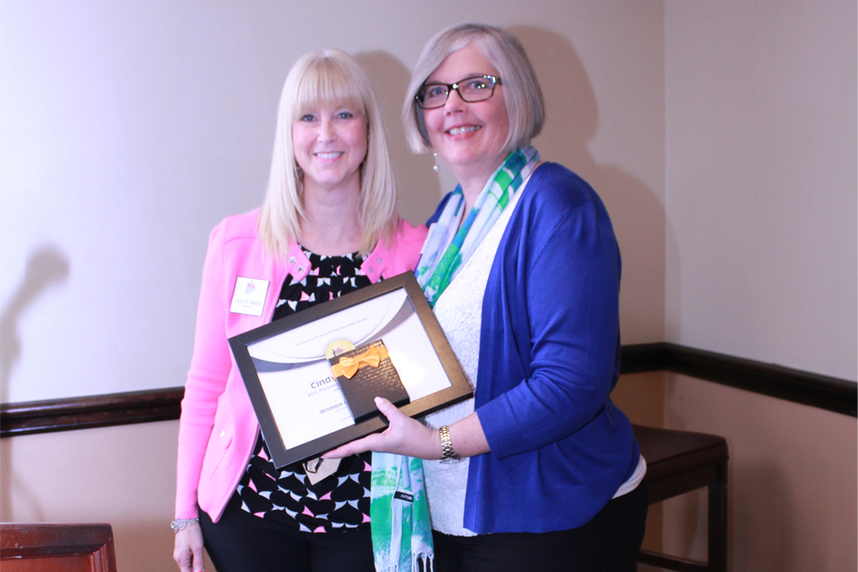 PIANJ Director and Chair of the Women’s Business Forum Committee Jocelyn Rineer, CIC, CLP, CIIP, (left) presents Heismeyer with a certificate of appreciation for her participation in the PIANJ Women’s Business Forum.